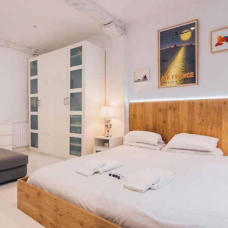 Plaza Nueva Apartment By People Rentals Bilbao Bagian luar foto