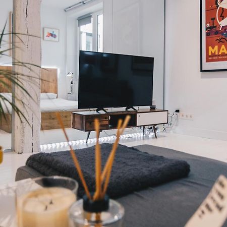 Plaza Nueva Apartment By People Rentals Bilbao Bagian luar foto