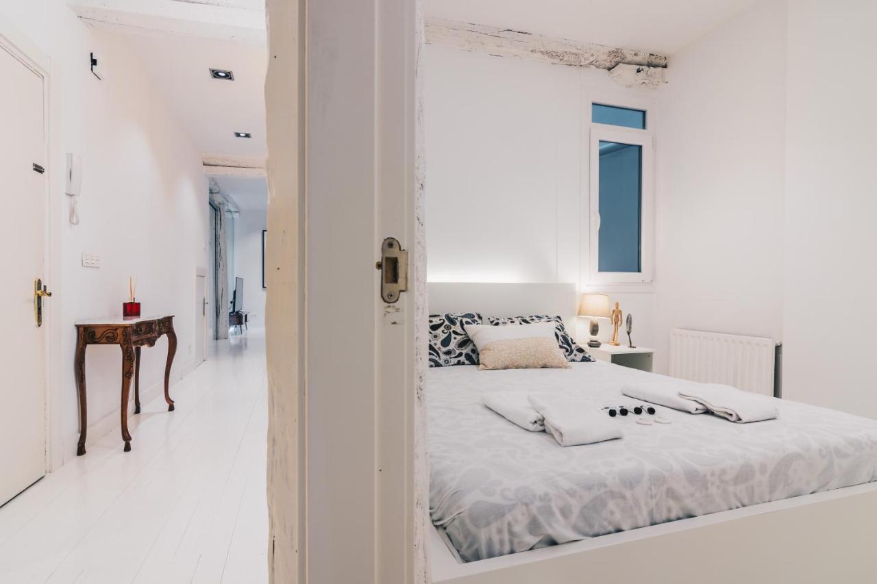 Plaza Nueva Apartment By People Rentals Bilbao Bagian luar foto