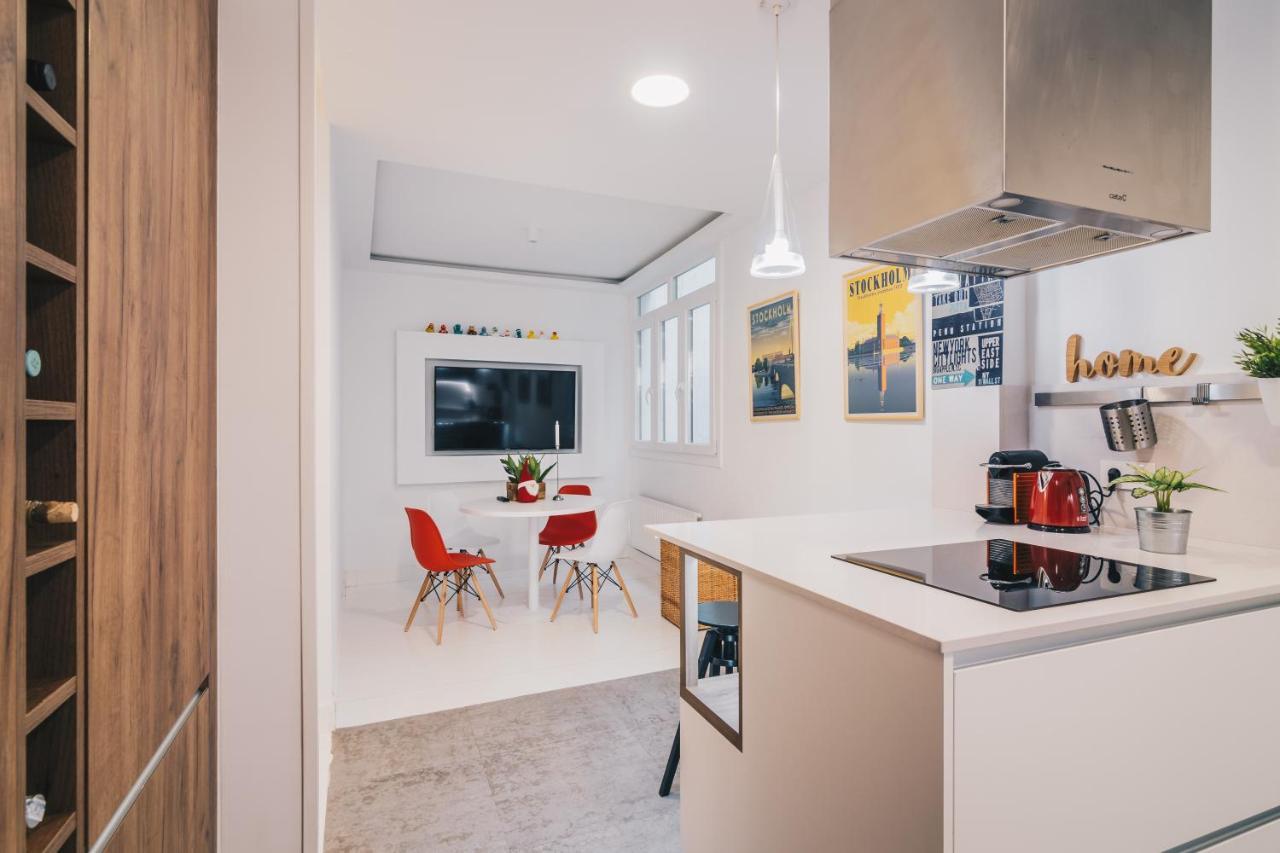 Plaza Nueva Apartment By People Rentals Bilbao Bagian luar foto