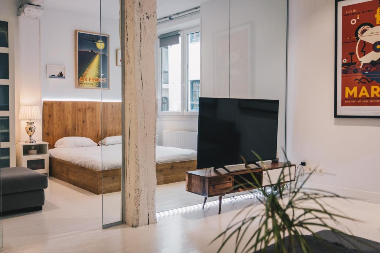 Plaza Nueva Apartment By People Rentals Bilbao Bagian luar foto