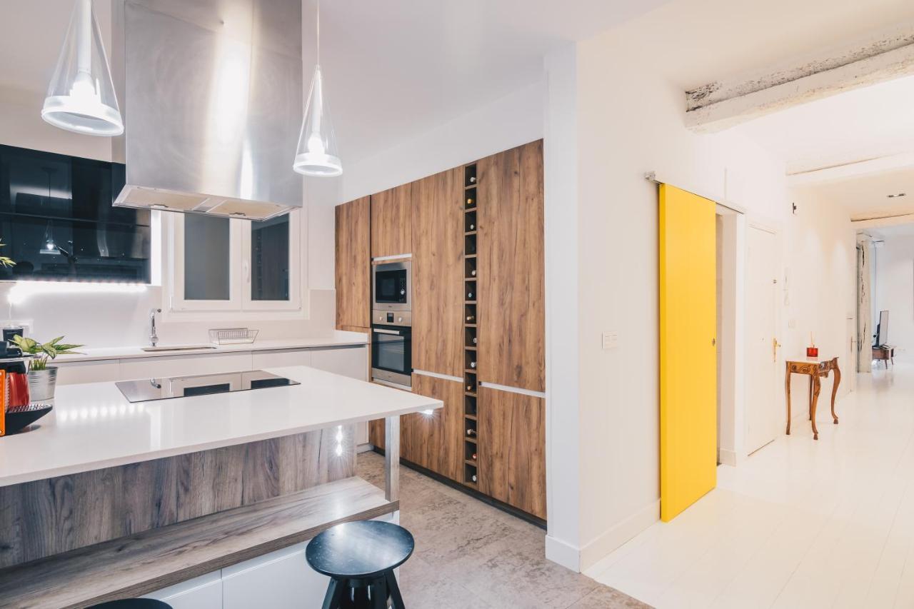 Plaza Nueva Apartment By People Rentals Bilbao Bagian luar foto