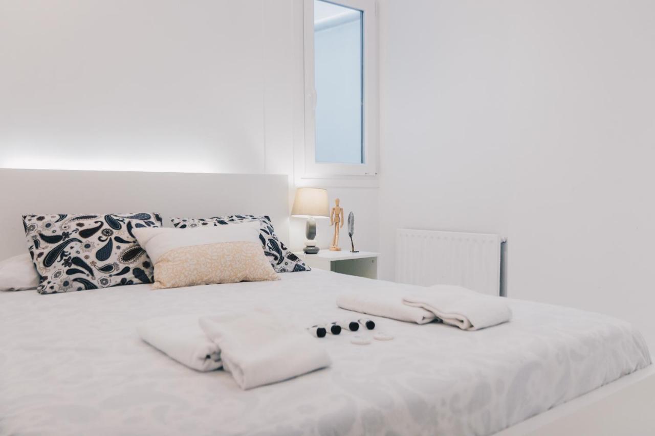 Plaza Nueva Apartment By People Rentals Bilbao Bagian luar foto